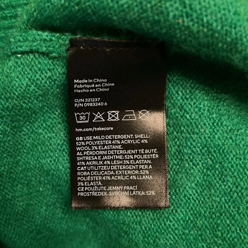 H&M Sweater - Picture 3 of 3